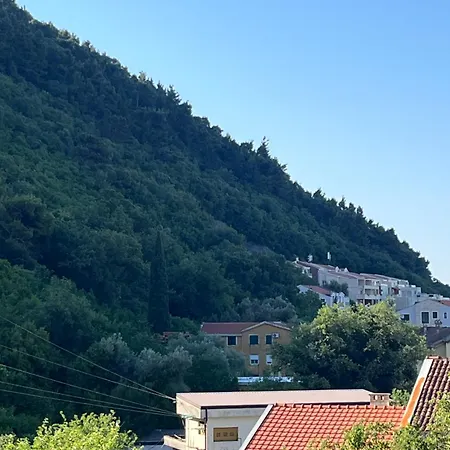 Appartamento Numi Apartment - Brand-New With Private Garage