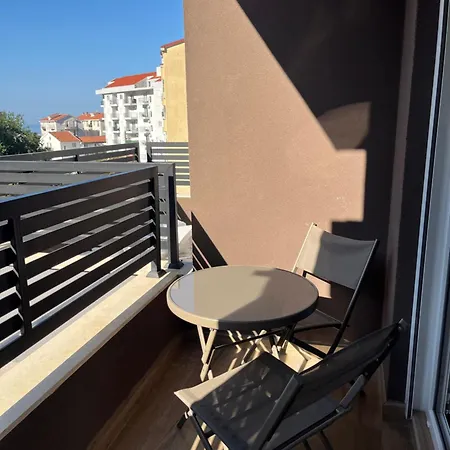 Appartamento Numi Apartment - Brand-New With Private Garage *